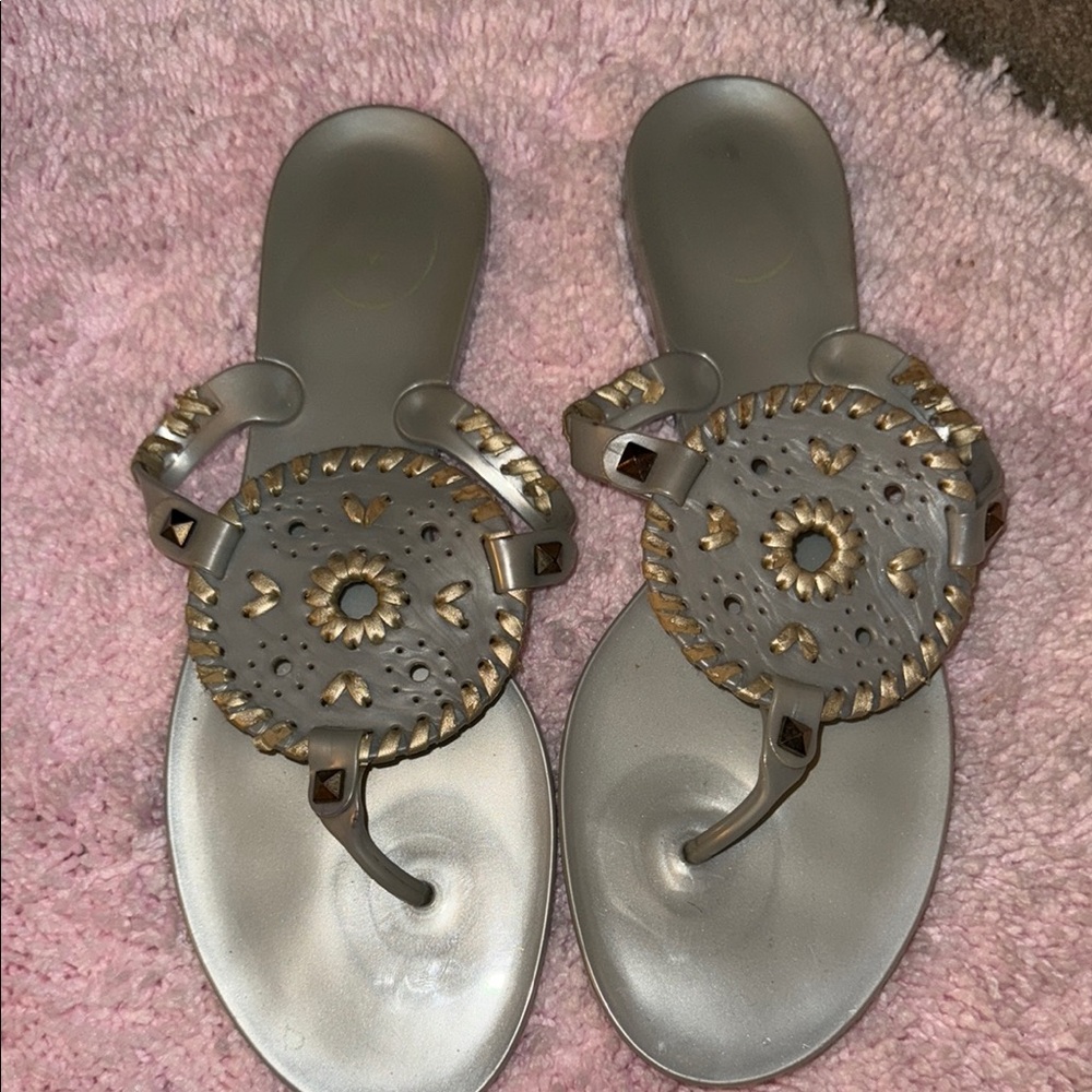 Stylish Women's Sandals in Silver and Gold